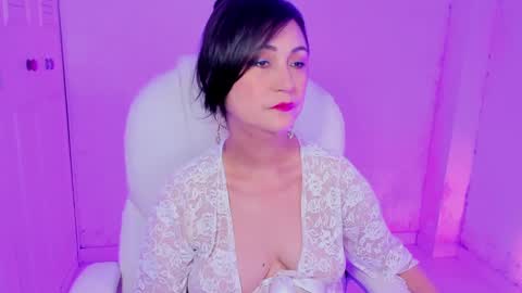 Snapshot of danielahot2 chatting on 01-14-25, 04:47 Daniela online show from 01-14-25, 04:47