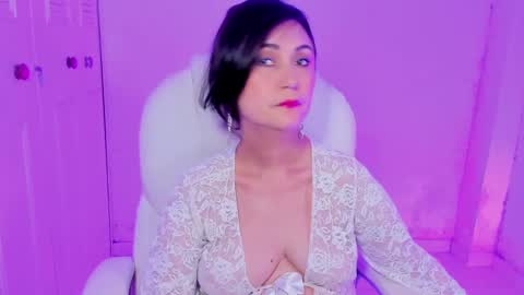 Snapshot of danielahot2 chatting on 01-14-25, 07:48 Daniela online show from 01-14-25, 07:48