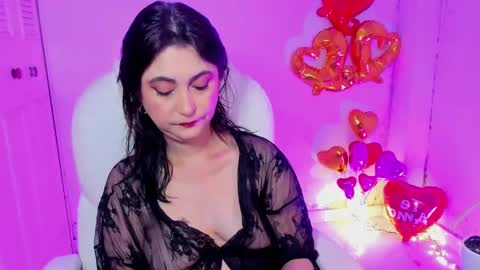 Snapshot of danielahot2 chatting on 02-11-25, 04:01 Daniela online show from 02-11-25, 04:01