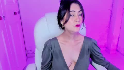 Snapshot of danielahot2 chatting on 03-07-25, 06:46 Daniela online show from 03-07-25, 06:46