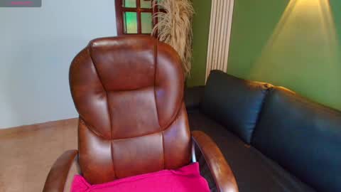 danielamonroe online show from 09-09-25, 08:19