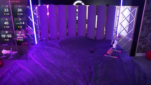 danielareign online show from 03-31-26, 01:33