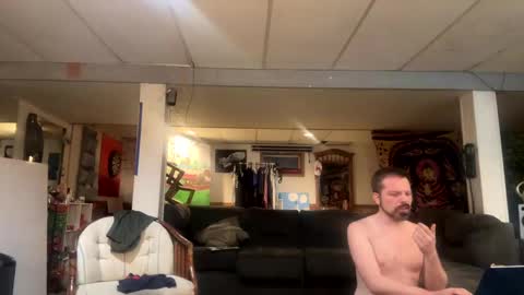 Snapshot of danielartbigd chatting on 12-30-24, 06:20 Daniel online show from 12-30-24, 06:20