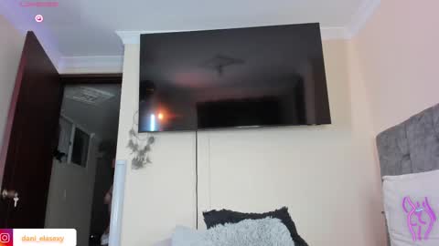 danielasexya online show from 03-04-25, 07:41