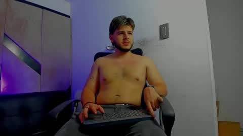 DANIEL online show from 10-23-25, 02:33