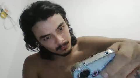 Snapshot of danielhot17 chatting on 12-14-25, 04:18 DANIEL online show from 12-14-25, 04:18