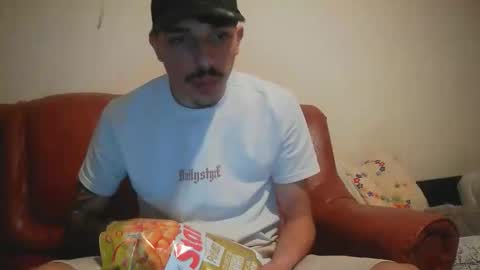 danielito321810 online show from 03-04-26, 11:22