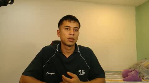 Snapshot of danielitopapii chatting on 05-13-26, 05:54 danielitopapii online show from 05-13-26, 05:54