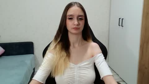 Daniella Martin online show from 12-04-24, 12:30