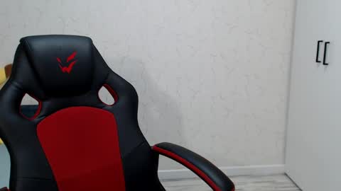 Daniella Martin online show from 02-18-25, 01:54