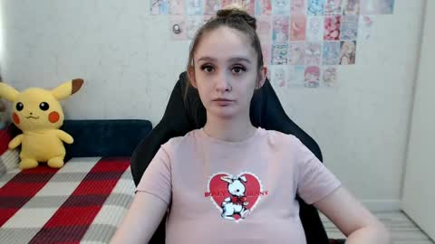 Daniella Martin online show from 04-21-26, 10:43