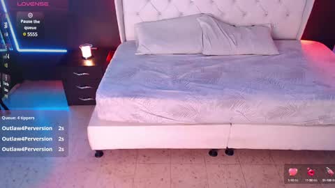 Danielle Smith online show from 03-05-25, 02:46