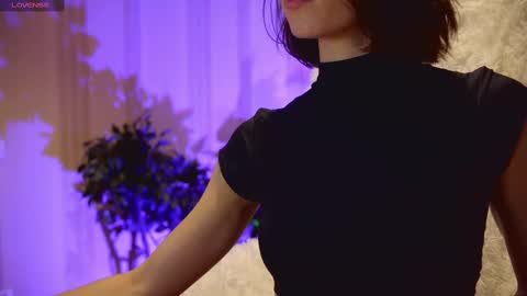 Snapshot of danielle_thomas chatting on 02-26-25, 10:26 Danielle online show from 02-26-25, 10:26