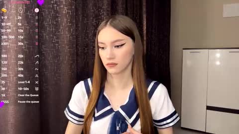 Snapshot of daniellecorra chatting on 02-28-26, 05:03 Trisha wanna play Meow online show from 02-28-26, 05:03