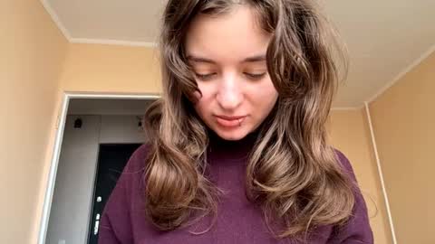 Mia online show from 11-04-25, 07:29