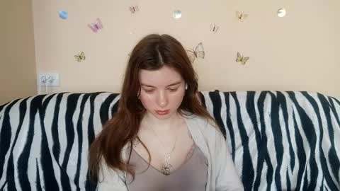 Mia online show from 04-23-26, 01:13