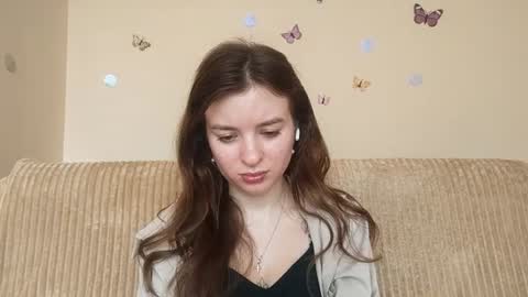 Mia online show from 07-22-26, 07:11