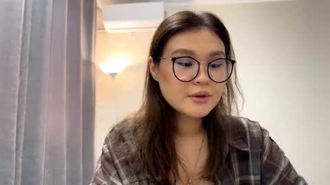 Luna  online show from 11-18-25, 07:24