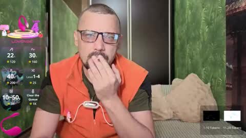 Snapshot of danielocool chatting on 09-22-25, 06:15 DanieloCool online show from 09-22-25, 06:15