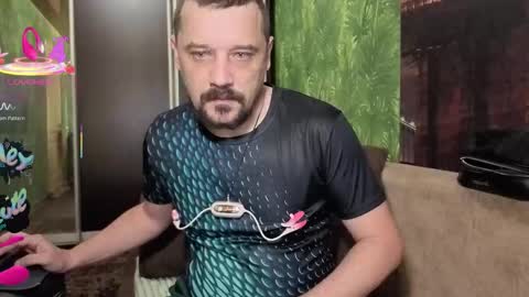 Snapshot of danielocool chatting on 10-14-25, 07:31 DanieloCool online show from 10-14-25, 07:31