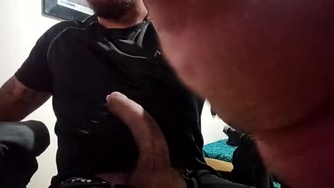 Snapshot of danielsad24 chatting on 10-06-25, 06:44 Danielsan online show from 10-06-25, 06:44