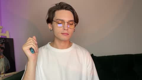 danieltuckerr online show from 10-05-25, 04:55