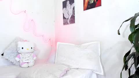 Snapshot of danii_jimenez chatting on 02-28-25, 10:17 Daniela online show from 02-28-25, 10:17