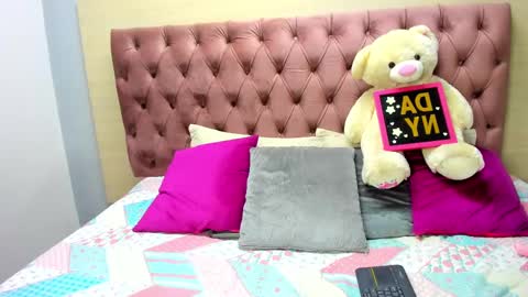 DaniiBelluci  online show from 02-17-25, 08:52