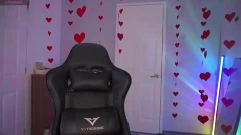 Snapshot of danikadillan chatting on 02-15-25, 04:36 Hi my name is Anna. Please say hello I like to chat with you. If u have request use Tip option .Thank you online show from 02-15-25, 04:36