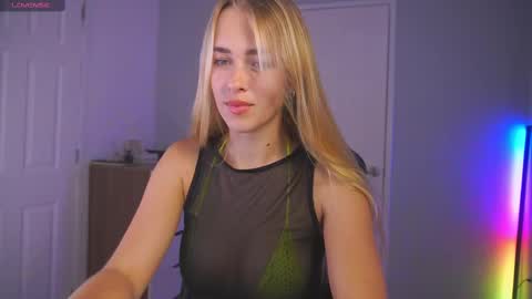 Snapshot of danikadillan chatting on 03-04-25, 01:34 Hi my name is Anna. Please say hello I like to chat with you. If u have request use Tip option .Thank you online show from 03-04-25, 01:34