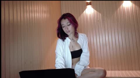 Snapshot of danikamoon chatting on 12-15-25, 01:26 DanikaMoon online show from 12-15-25, 01:26