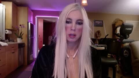 DanikaWhite69 online show from 03-02-25, 10:56