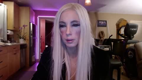 DanikaWhite69 online show from 03-11-25, 06:32