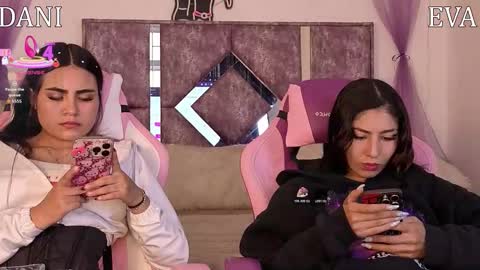 Snapshot of danilu_eva21 chatting on 01-18-26, 07:06 Danilu and Eva online show from 01-18-26, 07:06