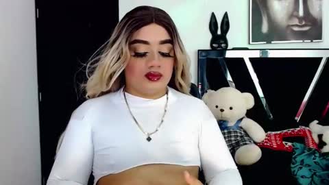 Snapshot of danipein chatting on 09-09-25, 11:10 danipein online show from 09-09-25, 11:10