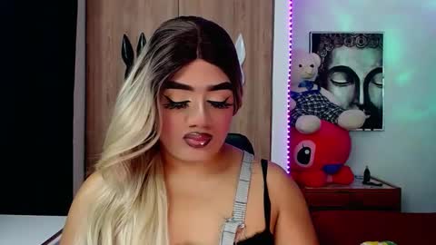 Snapshot of danipein chatting on 10-14-25, 11:22 danipein online show from 10-14-25, 11:22