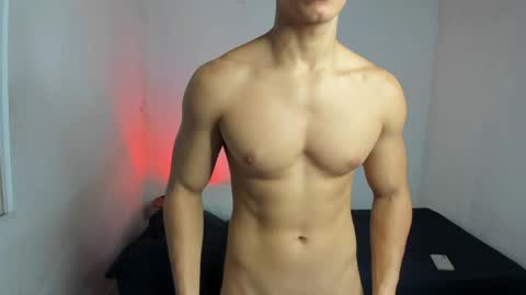 Snapshot of danisus chatting on 04-30-26, 01:06 Danisus online show from 04-30-26, 01:06