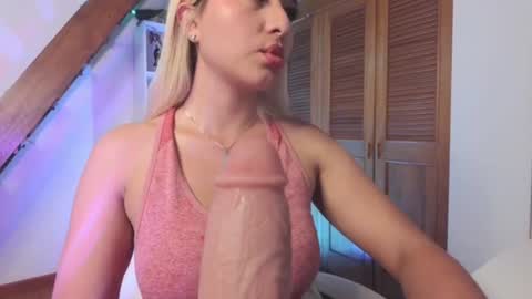Pau online show from 07-23-26, 06:17