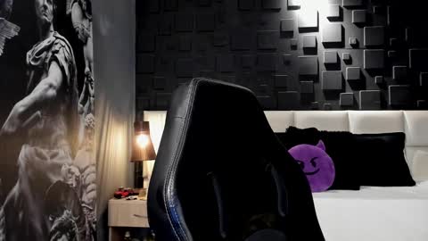 Dann saenz online show from 01-31-25, 02:37