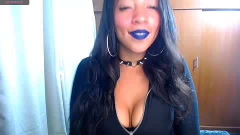 Danna  Ross online show from 12-31-24, 12:32