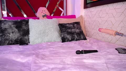 DANNA online show from 12-20-24, 08:12