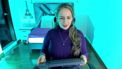 Danna martinezz online show from 12-06-24, 05:33