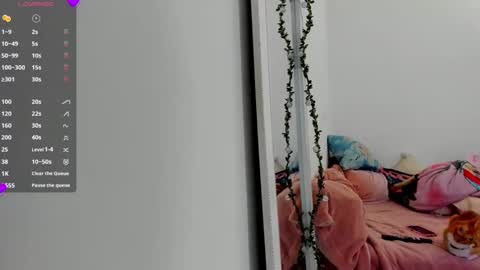 Snapshot of danna_rhodesx chatting on 11-24-25, 05:07 Danna Rhodes online show from 11-24-25, 05:07