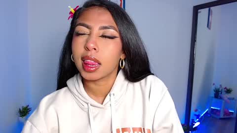 Danna online show from 12-22-24, 06:28