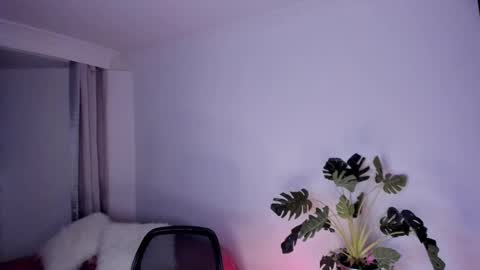 Paulina online show from 02-13-25, 01:50