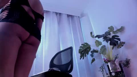 Paulina online show from 02-19-25, 09:47