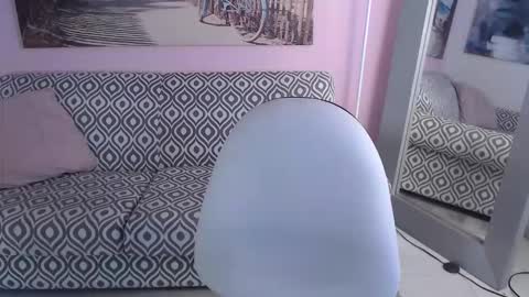 danna_wagner online show from 12-15-25, 12:42