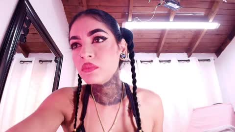 Snapshot of dannaberlin chatting on 01-08-25, 07:13 Danna Berlin  online show from 01-08-25, 07:13
