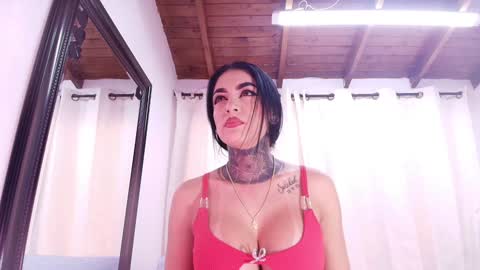Snapshot of dannaberlin chatting on 01-15-25, 07:12 Danna Berlin  online show from 01-15-25, 07:12