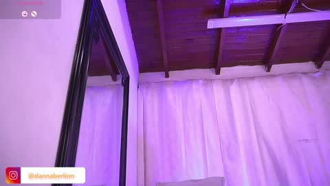 Snapshot of dannaberlin chatting on 09-11-25, 07:25 Danna Berlin  online show from 09-11-25, 07:25